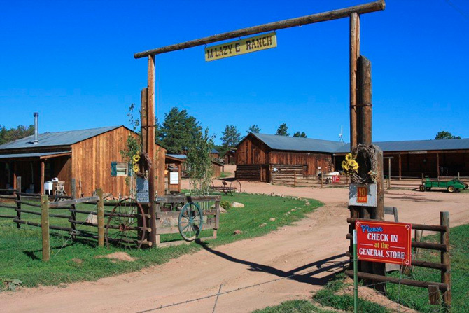 Mule Creek Outfitters entrance in the Pikes Peak West Area of Colorado