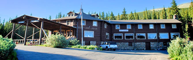 Exterior of Echo Lake Lodge in the Denver Mountain Area, Colorado. A must stop when visiting Mount Evans. A restaurant overlooking echo lake. Classic American comfort food. Gift shop. Built in 1926.